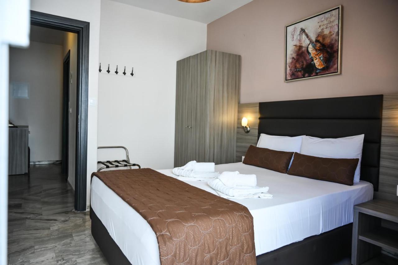 Hotel Kostas Olympiakí Aktí Ngoại thất bức ảnh