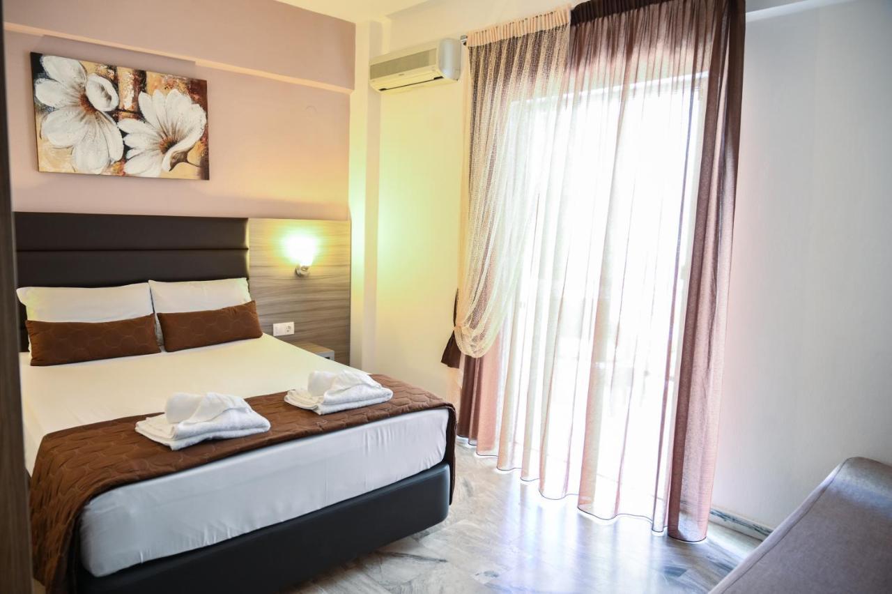 Hotel Kostas Olympiakí Aktí Ngoại thất bức ảnh