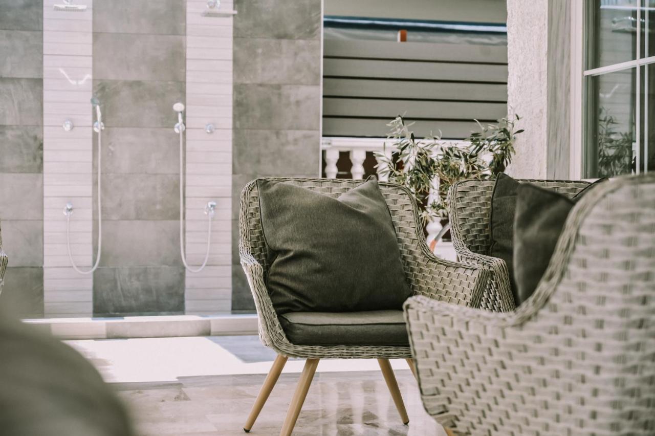 Hotel Kostas Olympiakí Aktí Ngoại thất bức ảnh