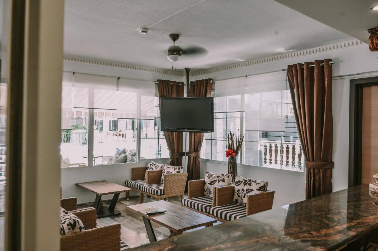 Hotel Kostas Olympiakí Aktí Ngoại thất bức ảnh