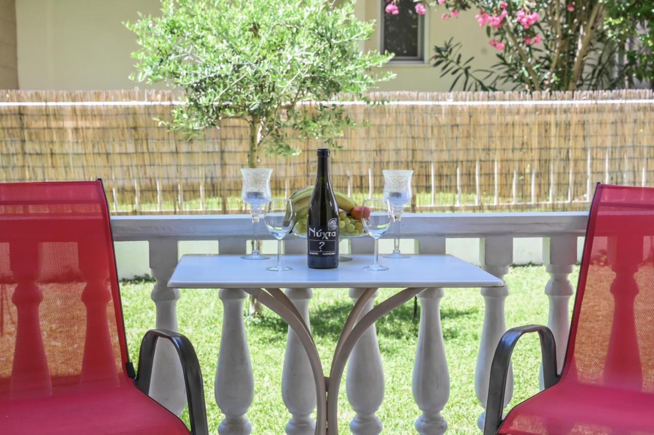 Hotel Kostas Olympiakí Aktí Ngoại thất bức ảnh