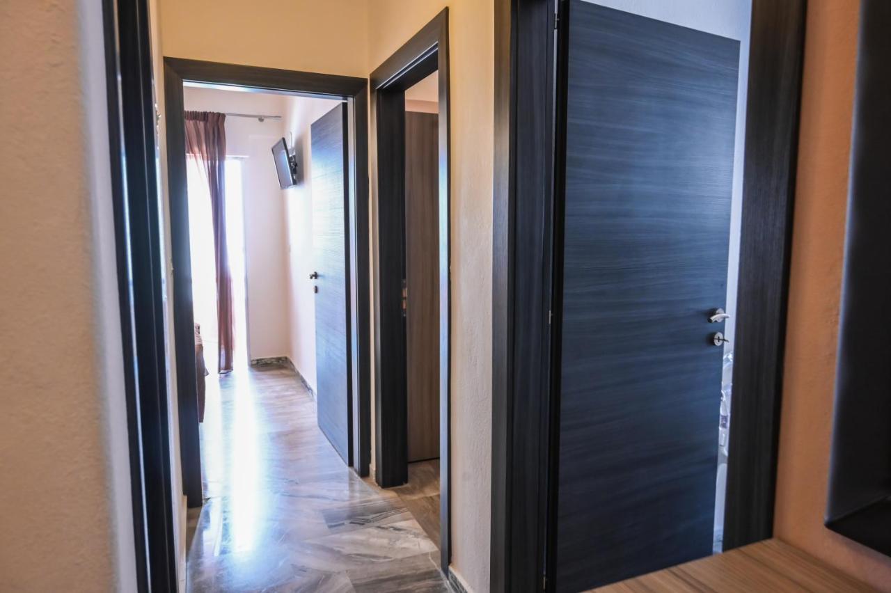 Hotel Kostas Olympiakí Aktí Ngoại thất bức ảnh